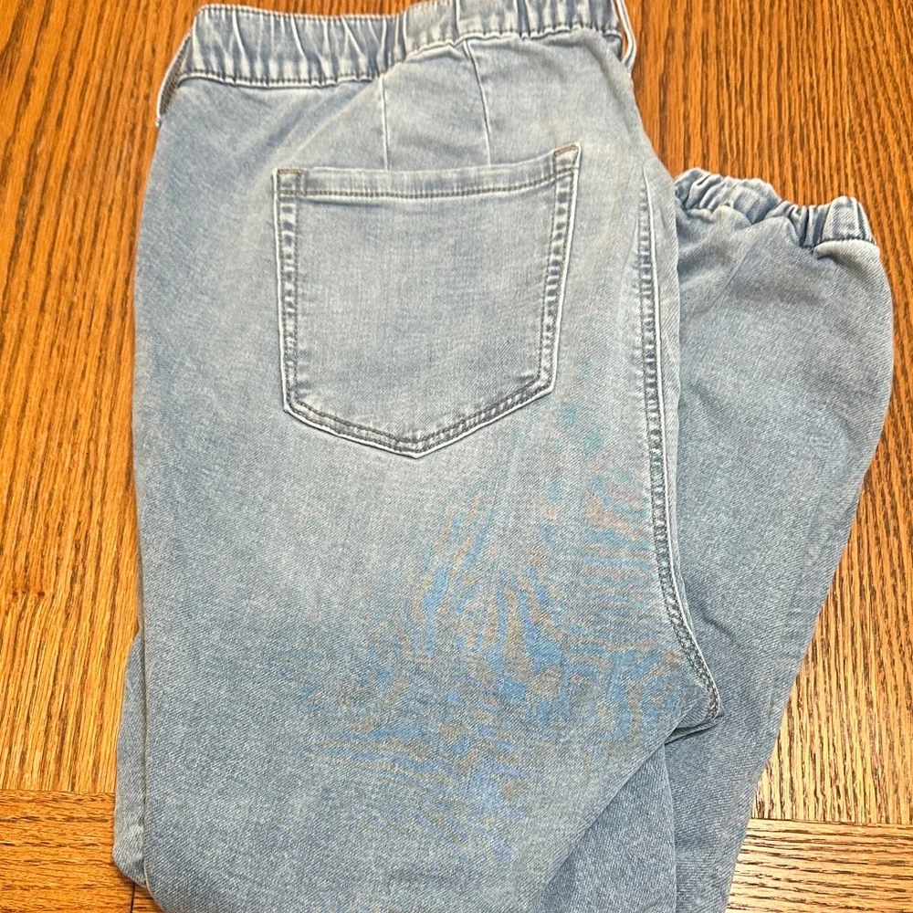 Loose fit stretchy Capri Jeans - Picture 2 of 2